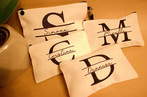 Pochette Personalizzate Sublimate con Lettering e Nome in Corsivo