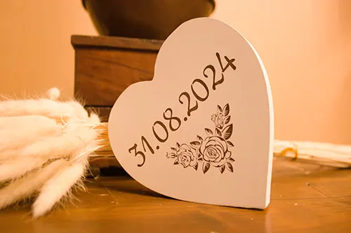 Cuore di Legno Personalizzato con Incisione Laser